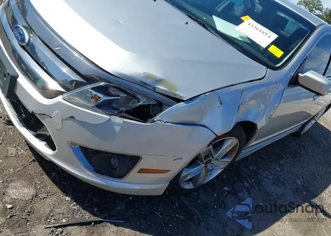 2012 Ford Fusion Sport z USA, uszkodzony, nr VIN 3FAHP0KC4CR173486